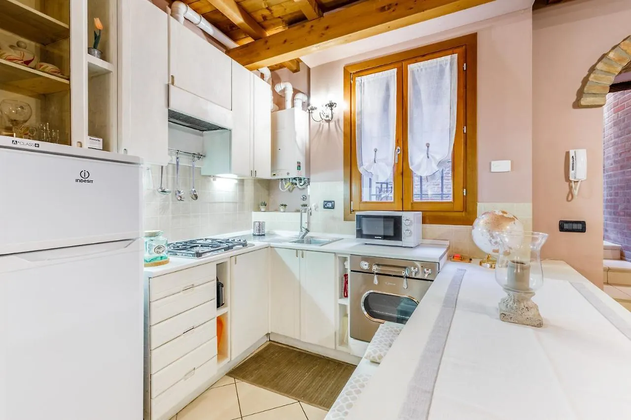Nell'Antico Ghetto Ebraico Apartment Ferrara Italy