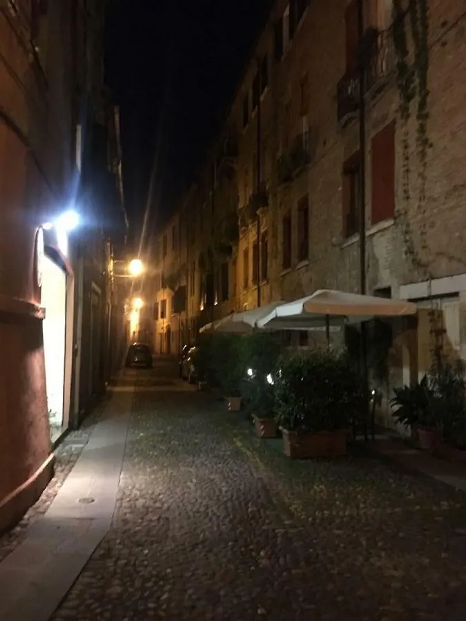 Apartment Ferienwohnung Nell'Antico Ghetto Ebraico Ferrara Italien