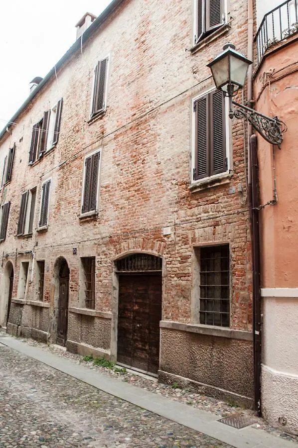 Apartment Ferienwohnung Nell'Antico Ghetto Ebraico Ferrara